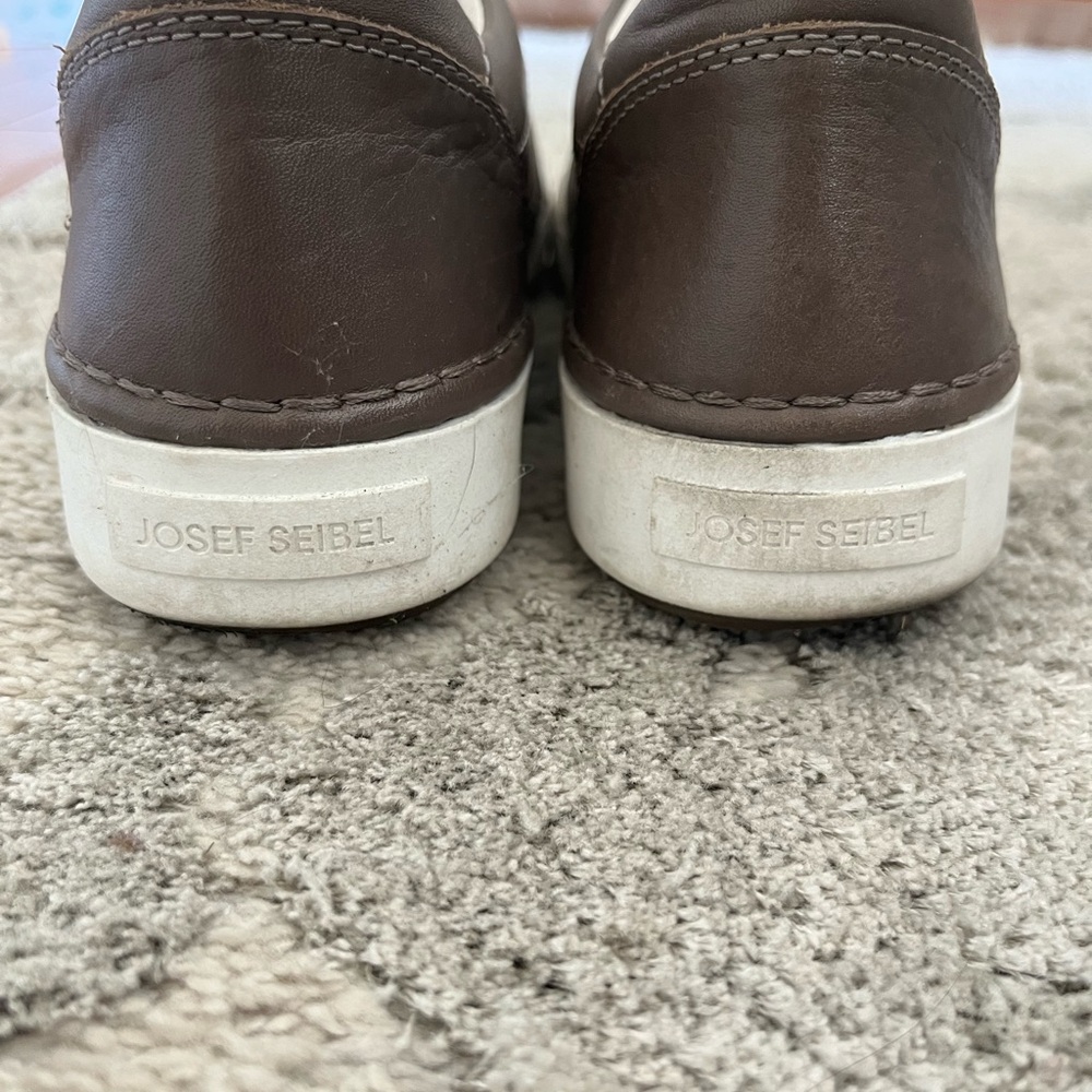 Josef Seibel Claire Dark Brown/Taupe Sneakers - Picture 2 of 6